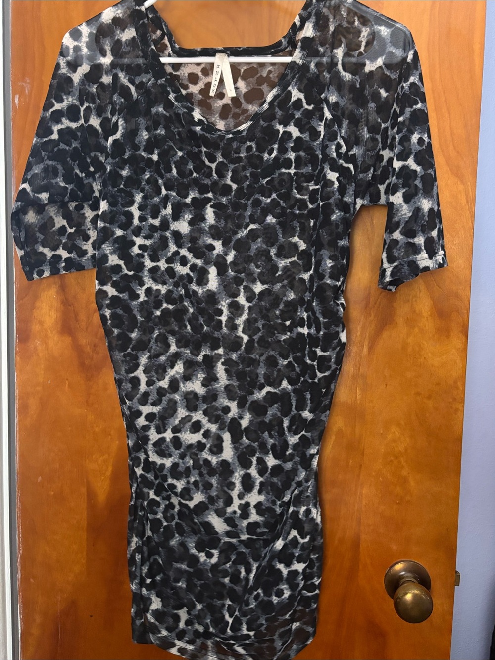 Black & Gray Animal Print Women’s Top